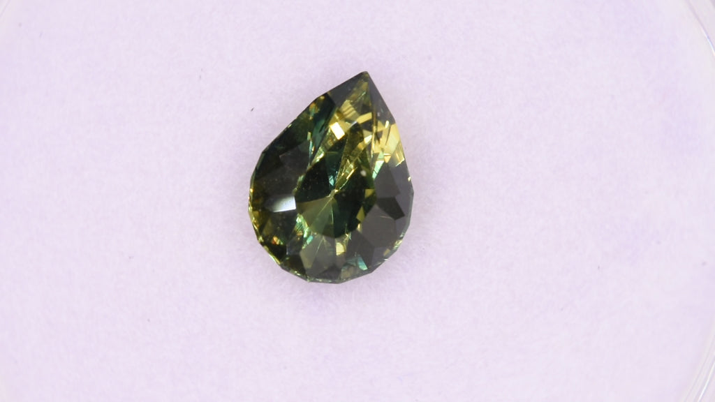 Sapphire - No Heat Natural Bicolor Green & Yellow